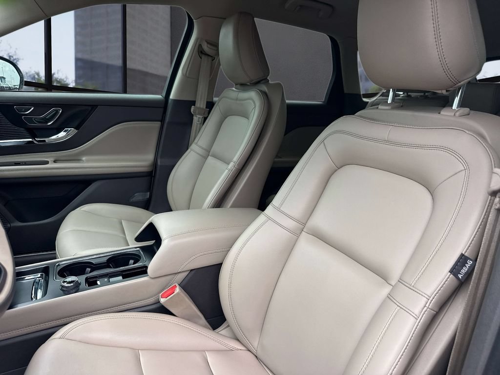 Certified 2022 Lincoln Corsair FWD image 28