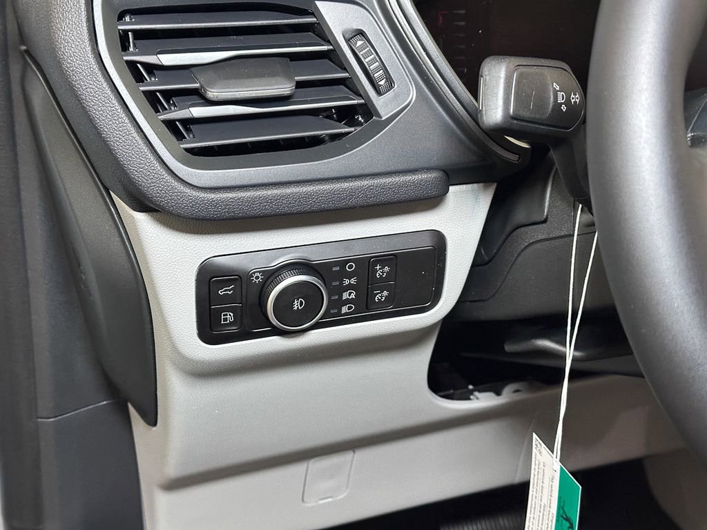 New 2026 Ford Escape SE image 19