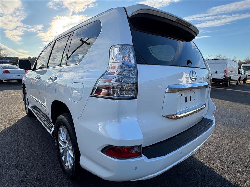 Used 2019 Lexus GX 460 image 14
