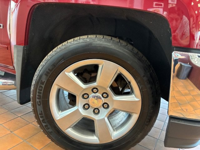 Used 2018 Chevrolet Silverado 1500 LT w/ All Star Edition AWD/4WD image 35