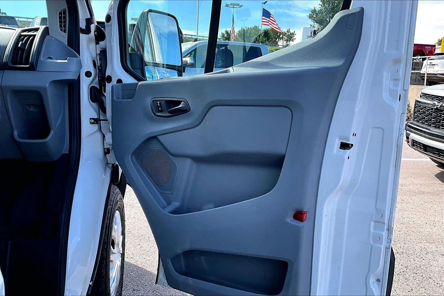 Used 2016 Ford Transit 350 XLT RWD image 25