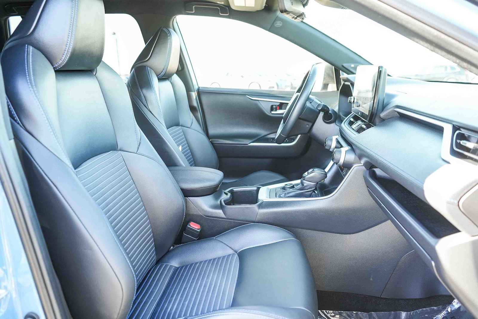 Used 2024 Toyota RAV4 XSE w/ Advanced Technology Package image 16