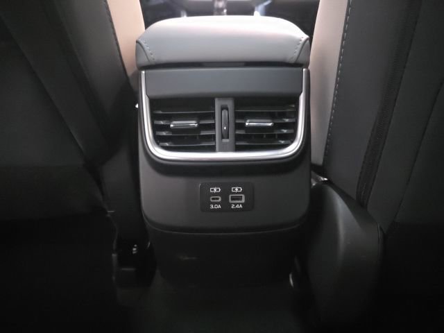 Used 2023 Subaru Legacy Premium image 29
