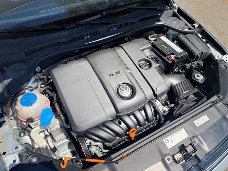 Used 2013 Volkswagen Jetta SE FWD image 7