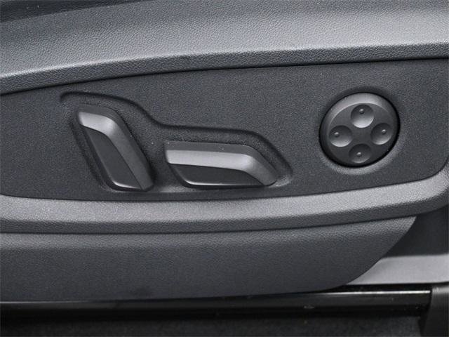 Used 2024 Audi Q5 e Premium Plus w/ Premium Plus Package image 36