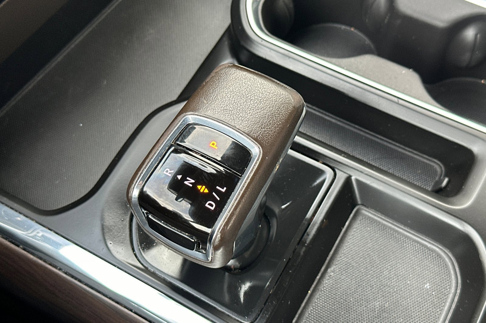 Used 2022 GMC Sierra 1500 SLT w/ SLT Convenience Package image 21