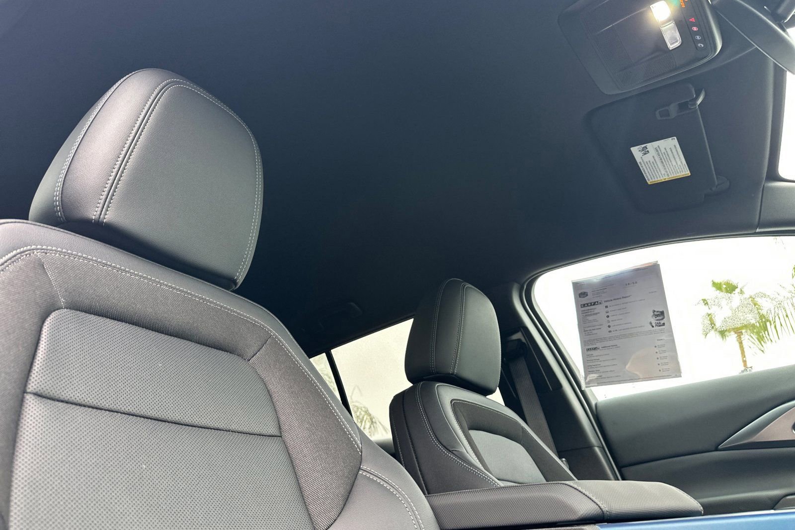 Used 2025 Chevrolet Equinox EV LT w/ Convenience Package image 20