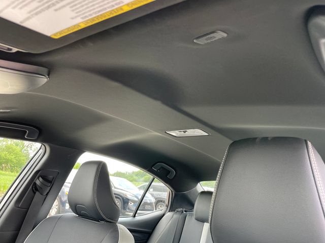 Used 2025 Toyota Camry SE FWD image 27