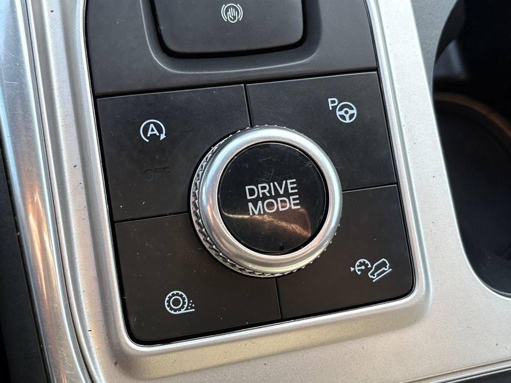 Used 2020 Ford Explorer Platinum w/ Premium Technology Package image 20