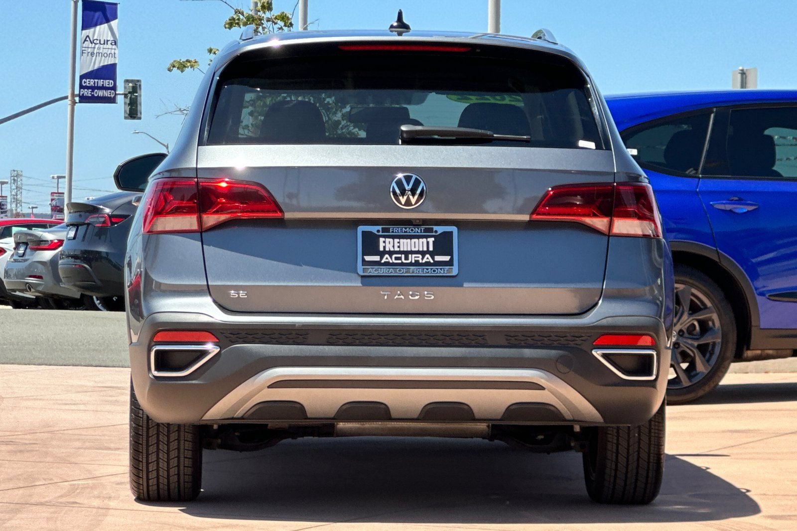 Used 2022 Volkswagen Taos SE FWD image 5