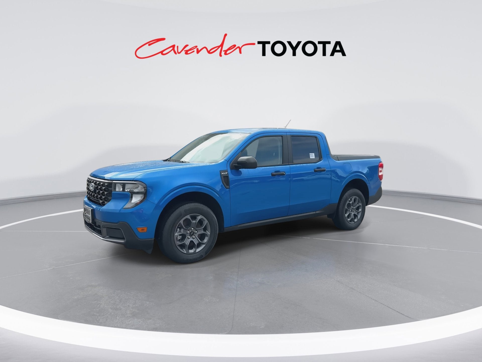 Used 2025 Ford Maverick XLT w/ Equipment Group 302A AWD/4WD image 4