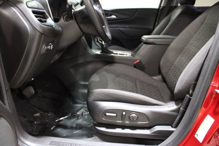 Used 2024 Chevrolet Equinox LT image 18