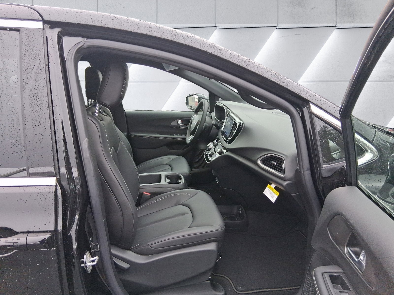 New 2026 Chrysler Voyager LX image 16