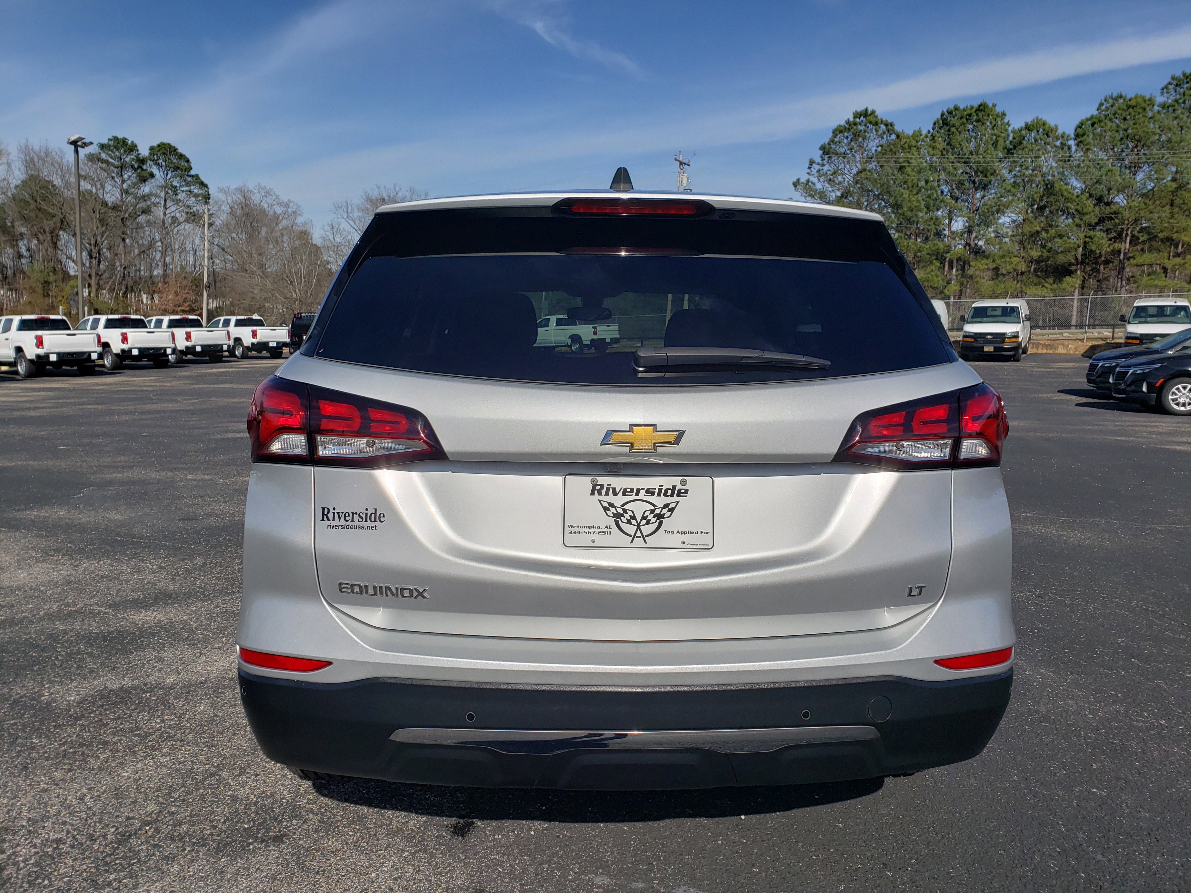 Used 2022 Chevrolet Equinox LT w/ Driver Convenience Package image 8
