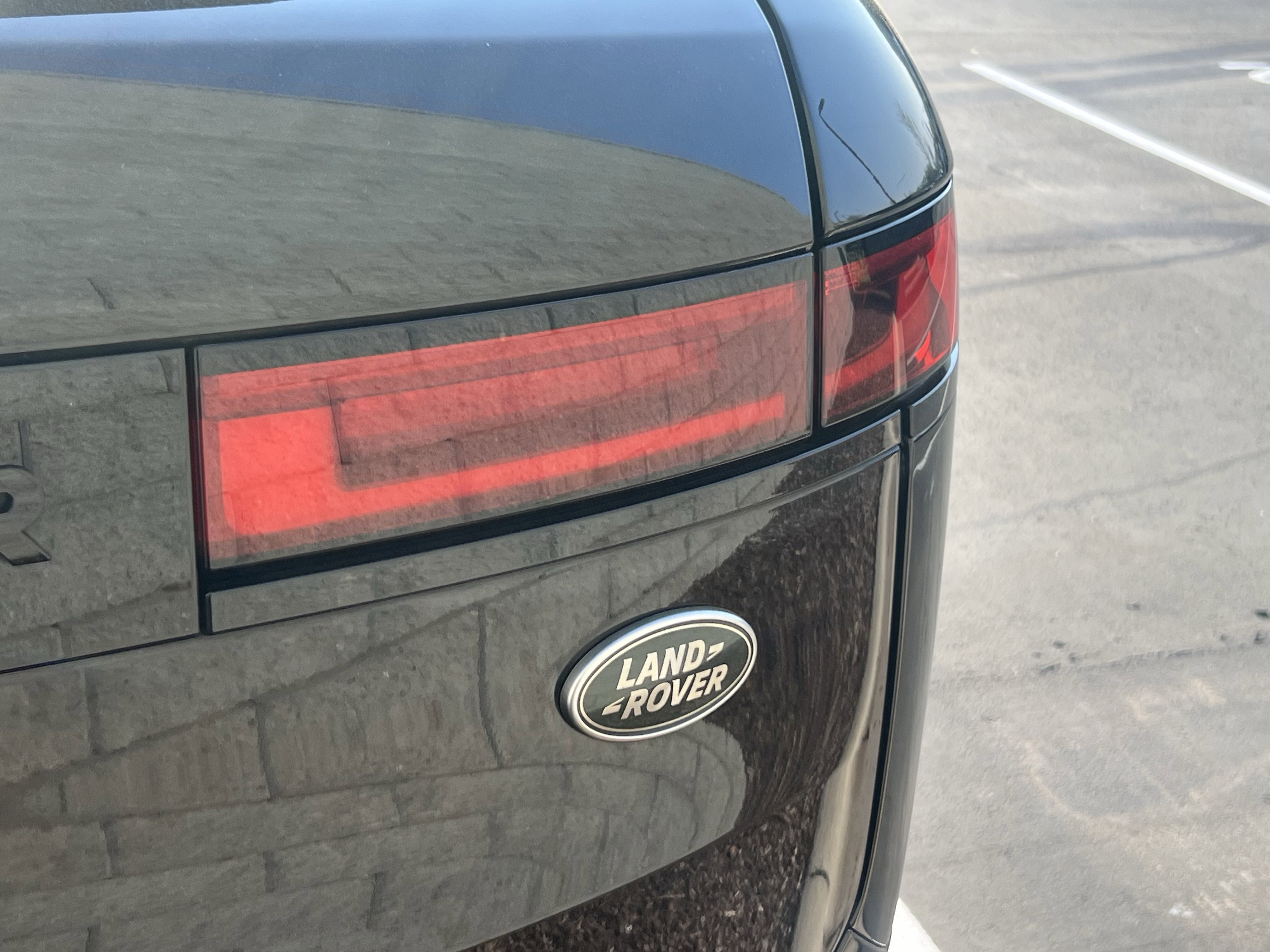 Used 2023 Land Rover Range Rover Sport SE Dynamic image 31