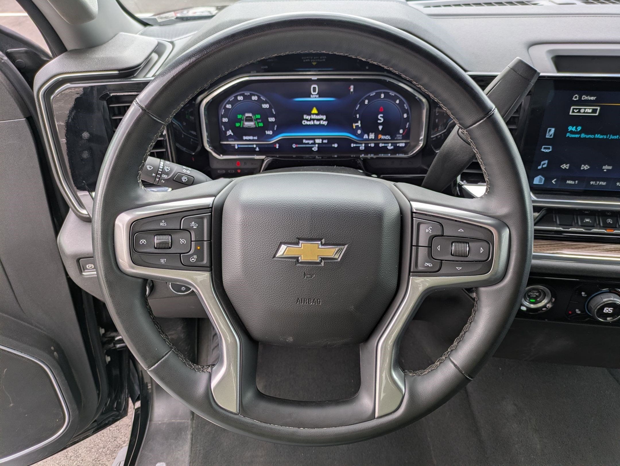 Used 2024 Chevrolet Silverado 1500 LT AWD/4WD image 19