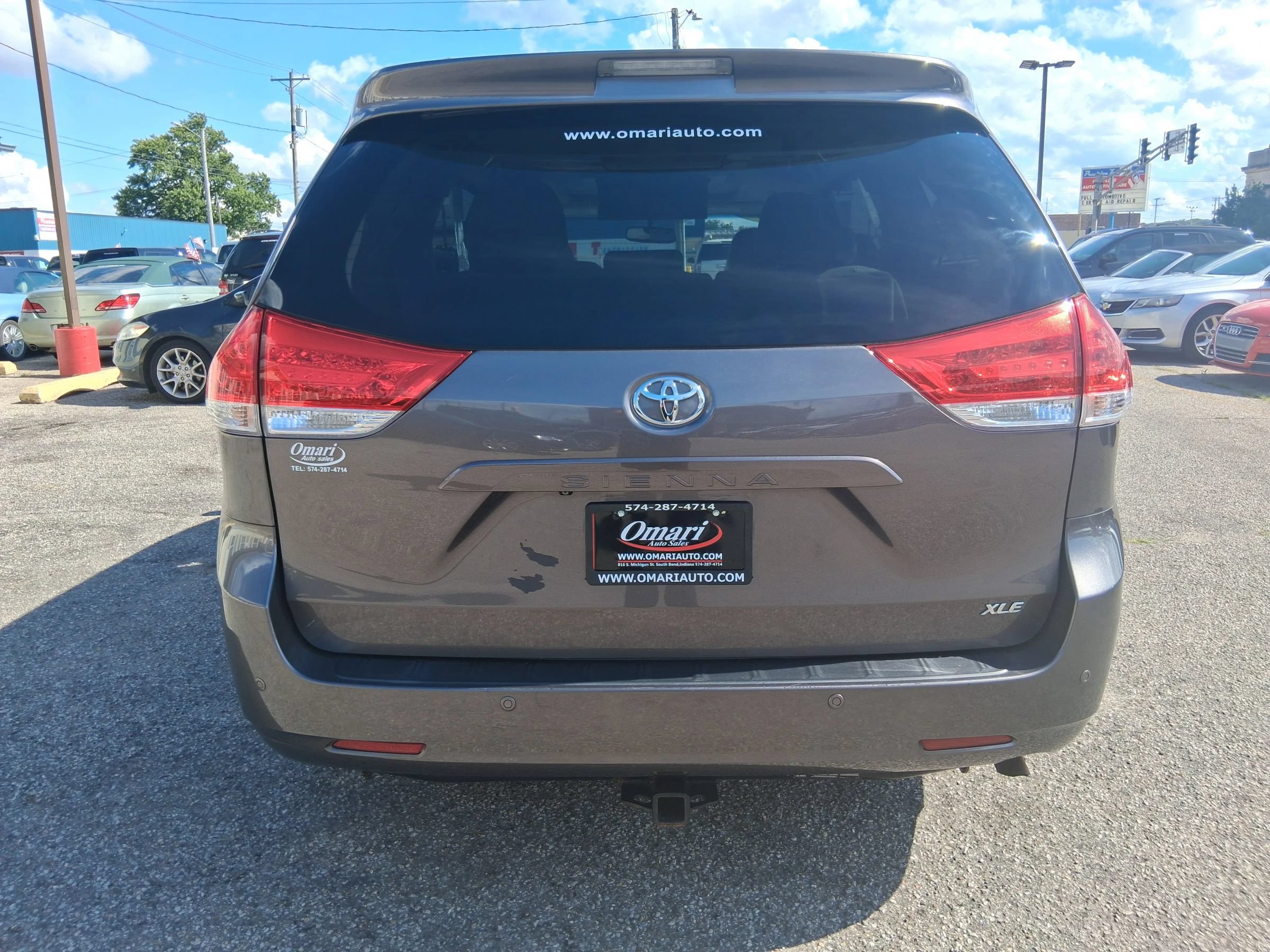 Used 2013 Toyota Sienna XLE w/ Entertainment Pkg FWD image 8
