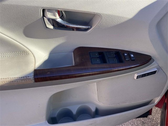 Used 2010 Toyota Venza AWD image 17