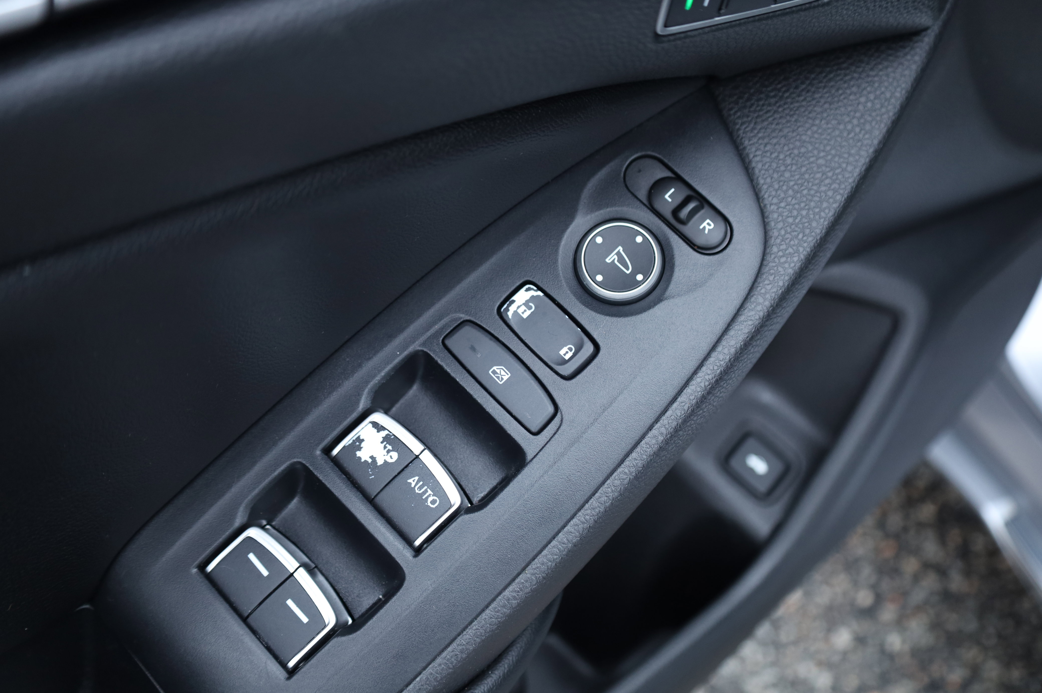 Used 2020 Honda Accord EX-L image 24