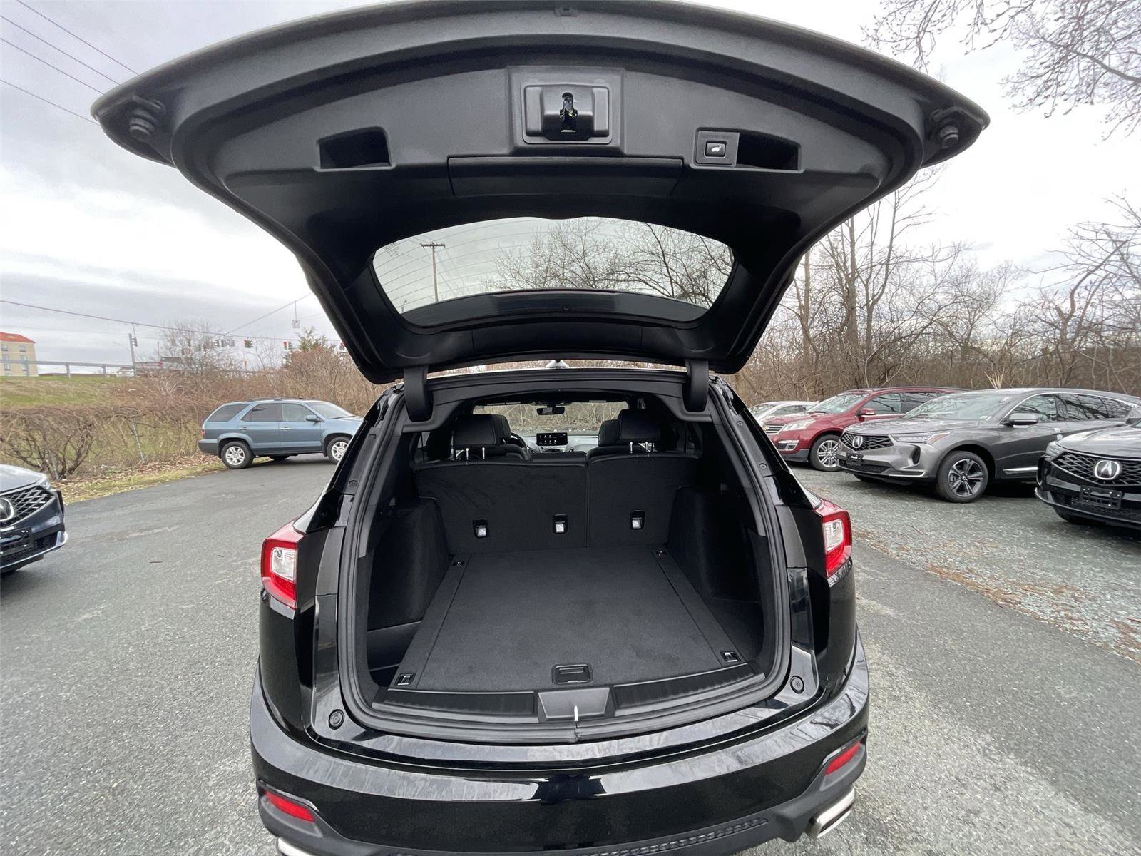 Used 2025 Acura RDX SH-AWD image 23