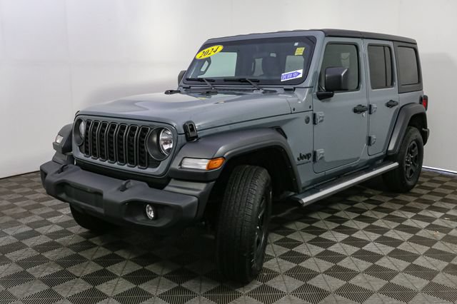 Used 2024 Jeep Wrangler Unlimited Sport AWD/4WD image 5