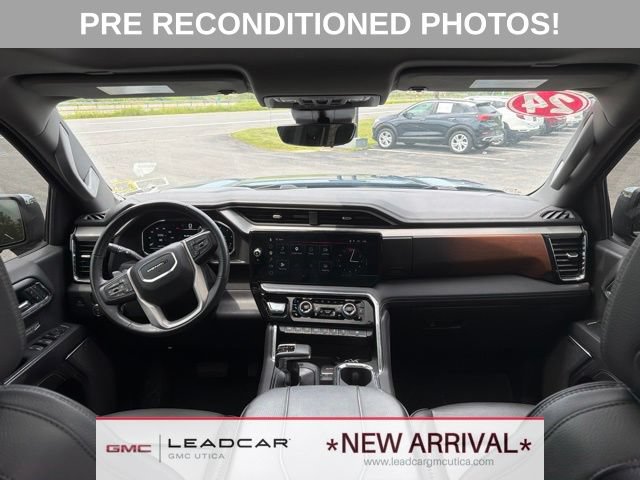 Used 2024 GMC Sierra 1500 Denali w/ Technology Package AWD/4WD image 18