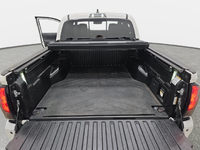 Used 2021 Toyota Tacoma TRD Pro AWD/4WD image 35