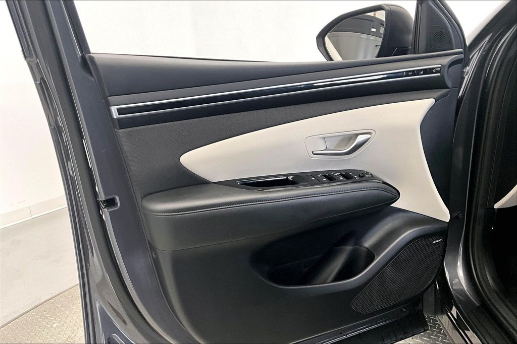 Certified 2022 Hyundai Tucson Limited AWD/4WD image 18