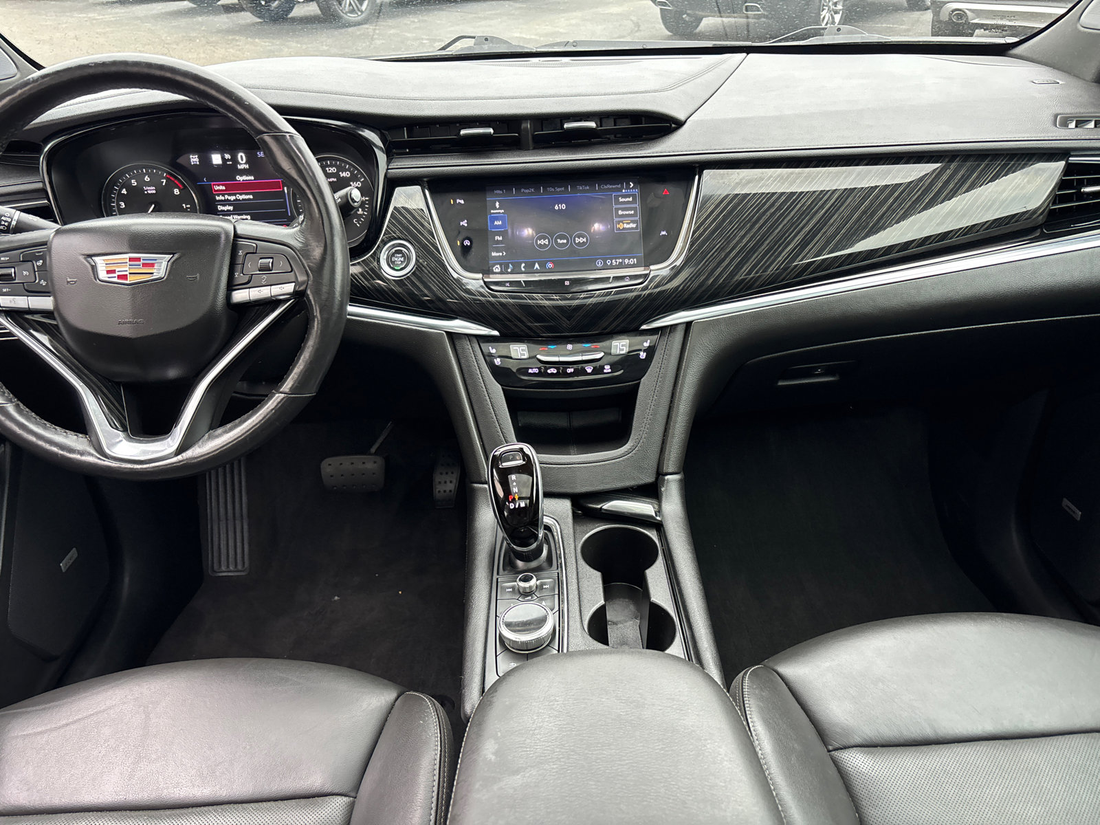 Used 2020 Cadillac XT6 Premium Luxury image 29