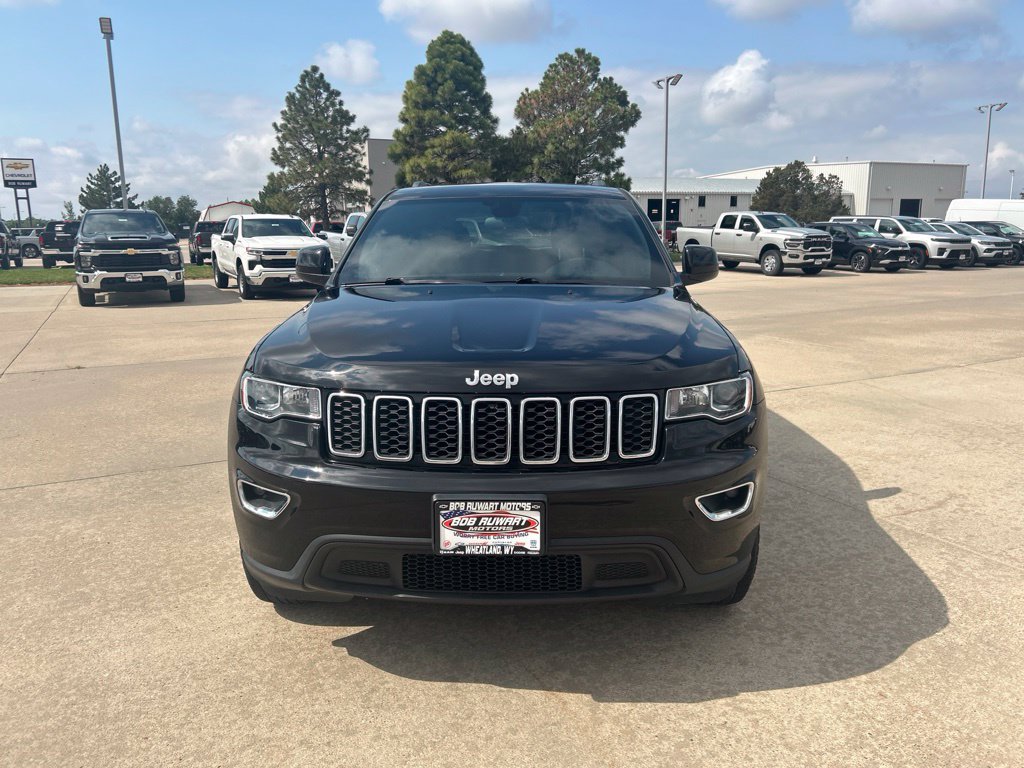 Used 2020 Jeep Grand Cherokee Laredo AWD/4WD image 9