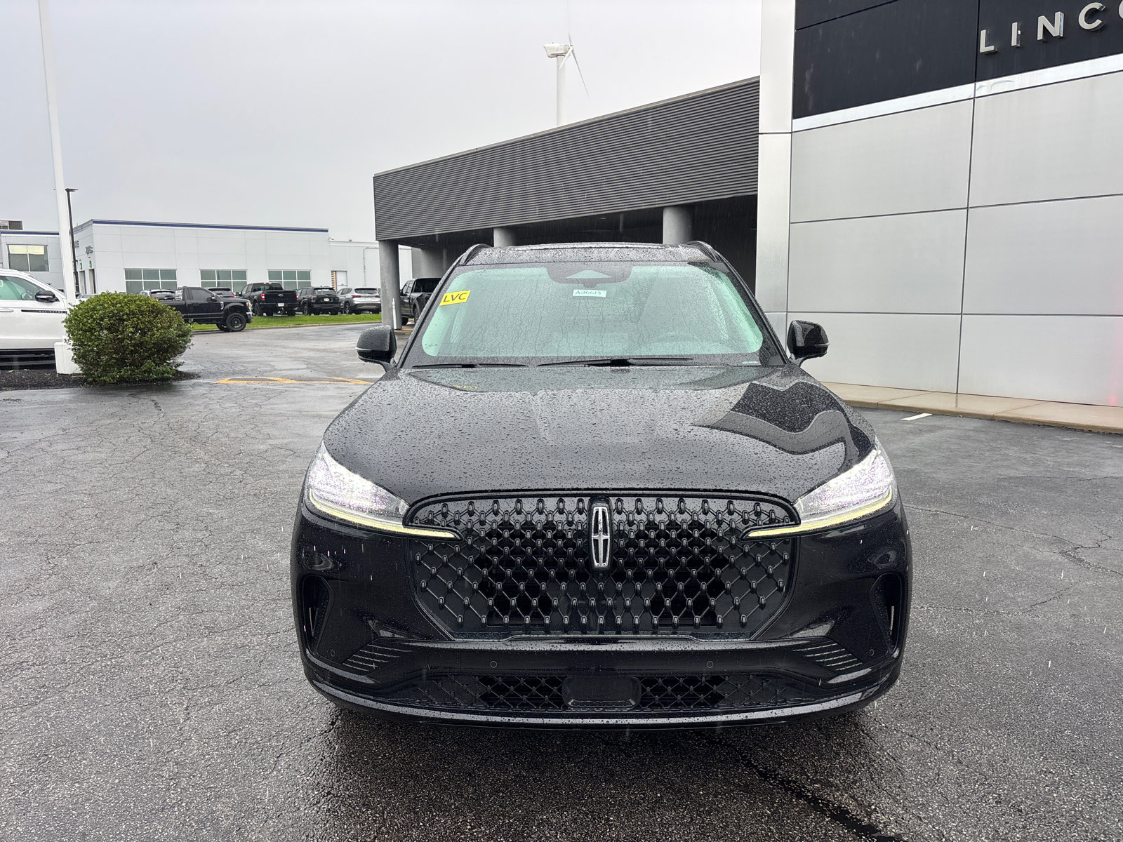 New 2026 Lincoln Aviator AWD image 2