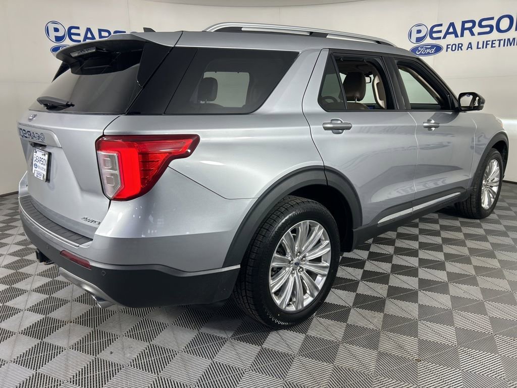 Used 2021 Ford Explorer Limited w/ Equipment Group 301A image 6