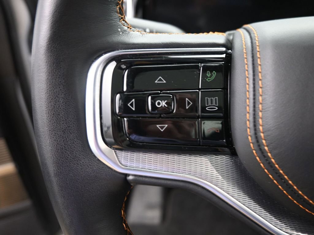 Used 2023 Jeep Grand Wagoneer Series III image 34