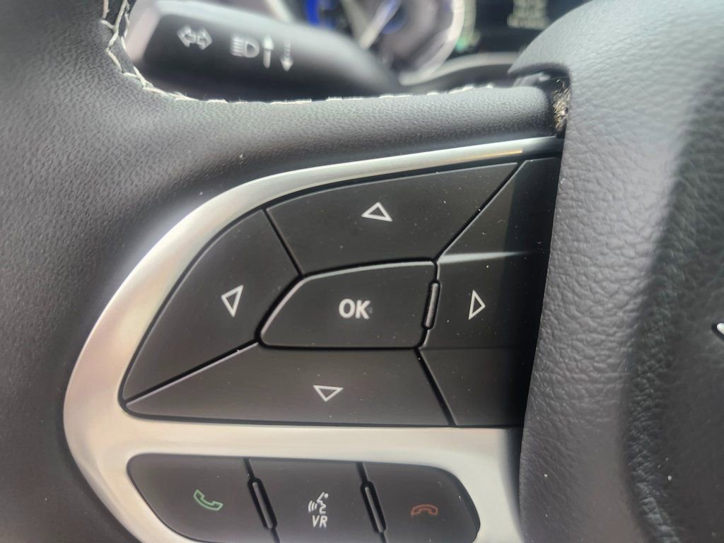 New 2026 Chrysler Voyager LX image 20