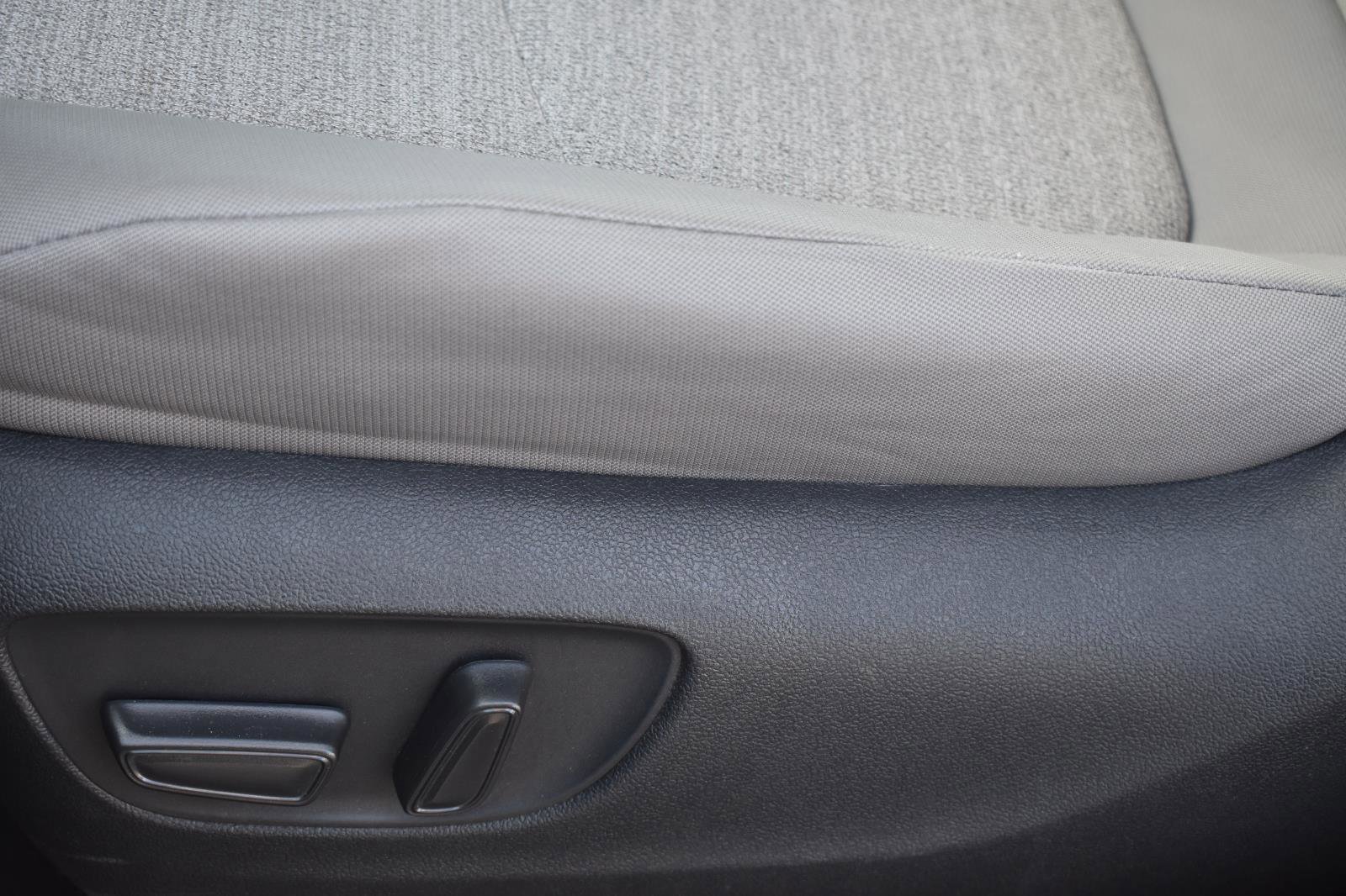 Used 2024 Toyota Sienna LE image 22