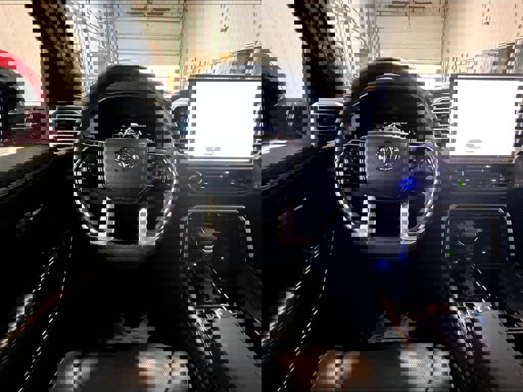 Used 2023 Toyota Tundra Platinum image 17