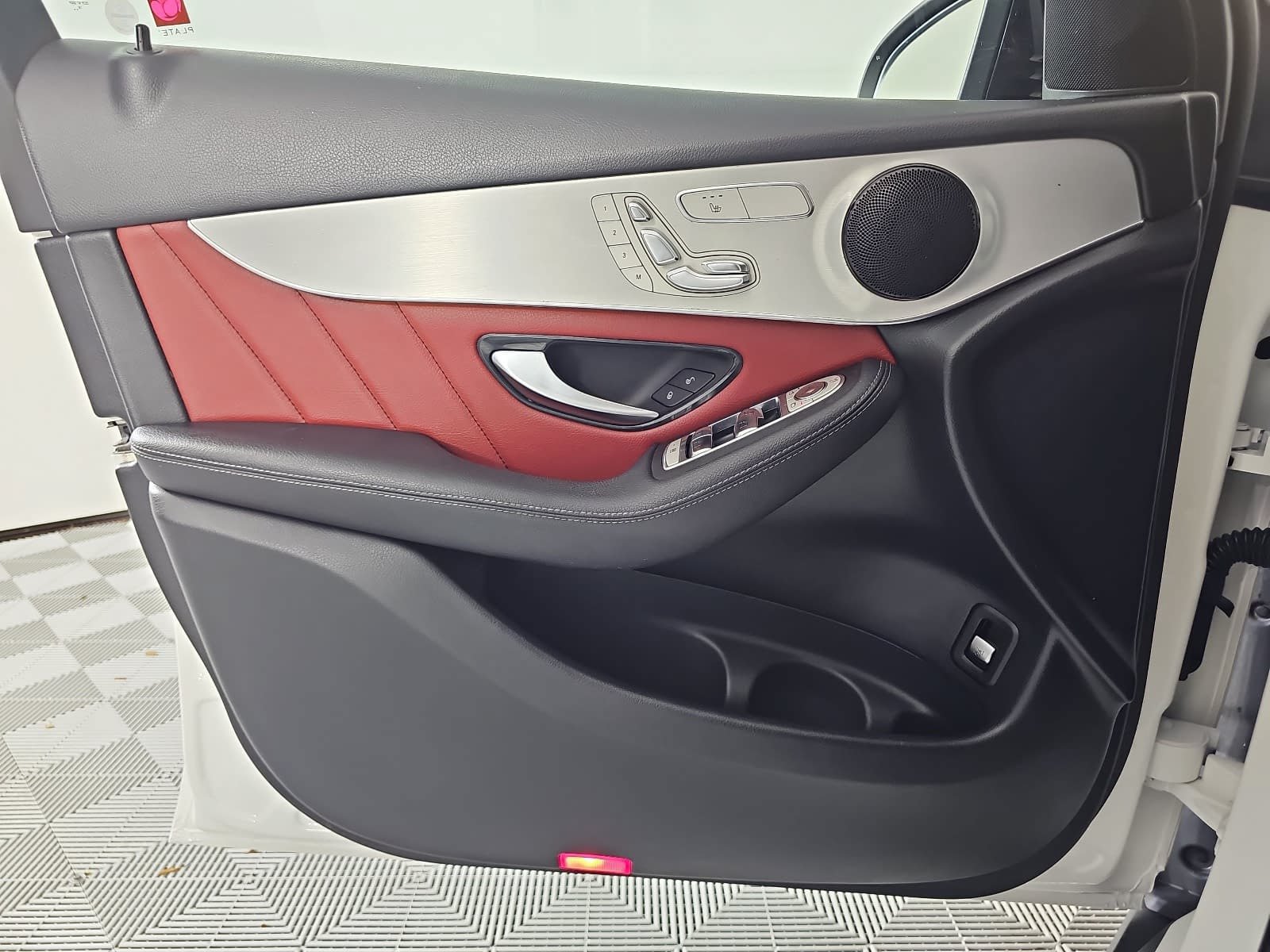 Used 2019 Mercedes-Benz GLC 300 4MATIC Coupe image 27