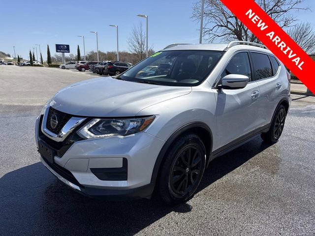 Used 2020 Nissan Rogue SV image 9