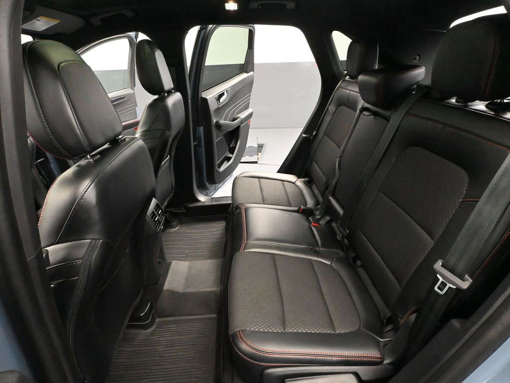 Used 2024 Ford Escape ST-Line w/ Tech Pack #1 image 43