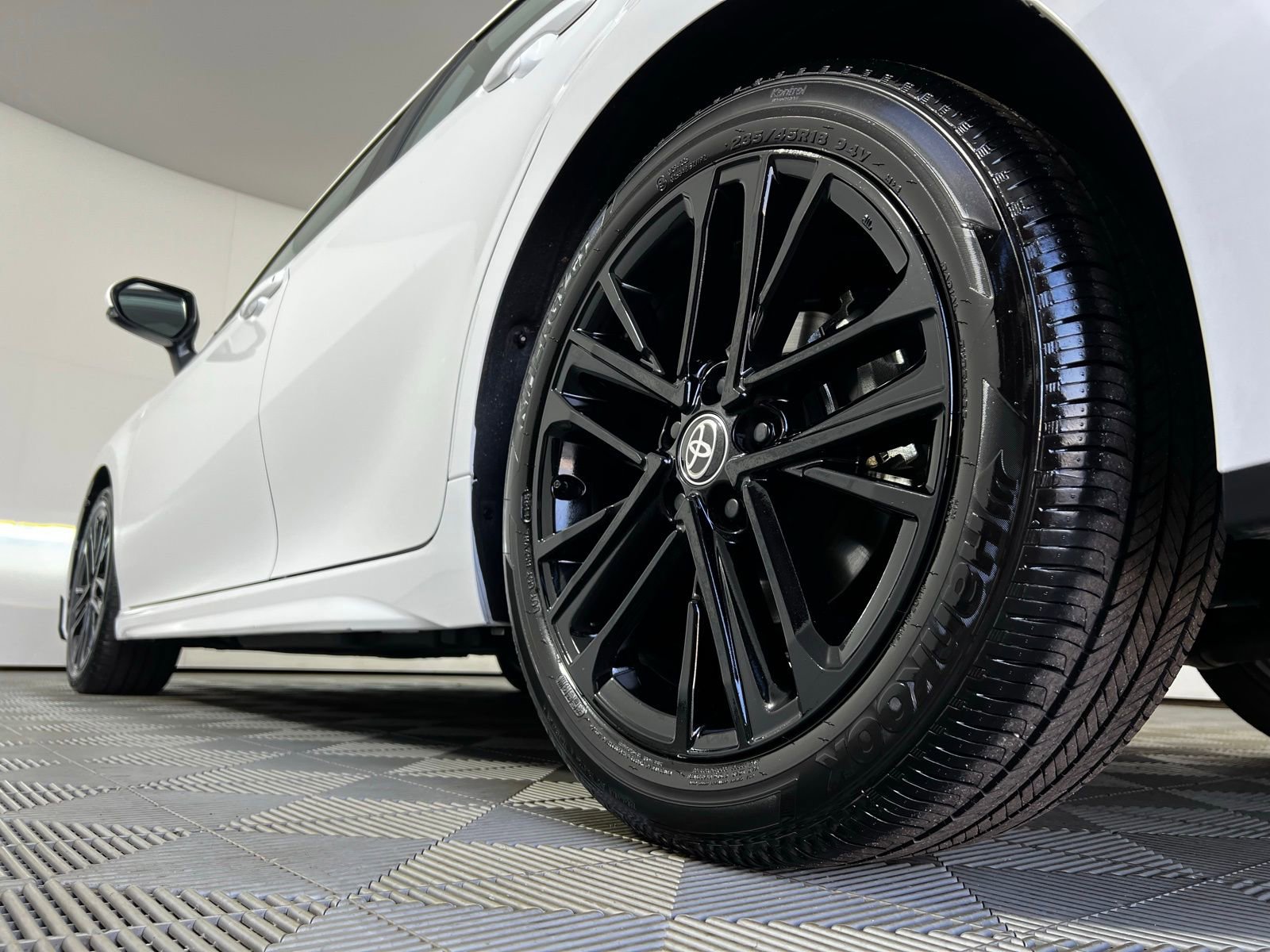 Certified 2025 Toyota Camry SE image 24