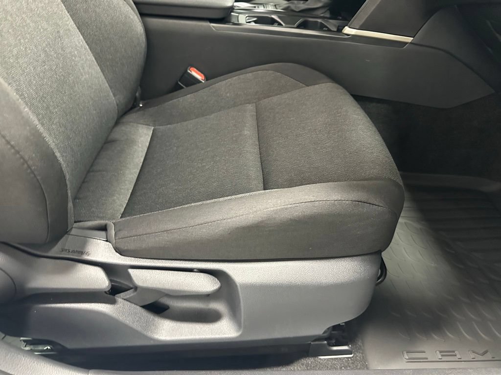 Used 2026 Toyota Camry LE FWD image 59