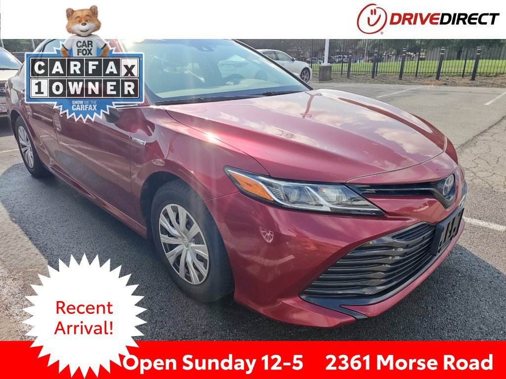 Used 2018 Toyota Camry LE FWD image 1