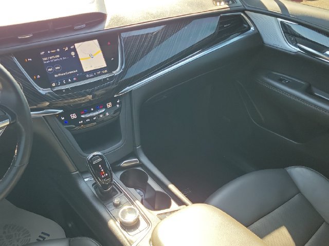 Certified 2024 Cadillac XT6 Premium Luxury w/ LPO, Floor Liner Package FWD image 30