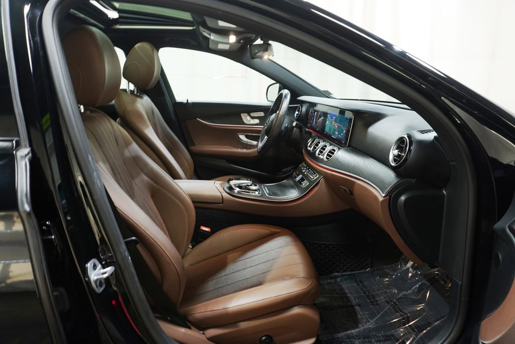 Used 2020 Mercedes-Benz E 350 4MATIC Sedan image 17