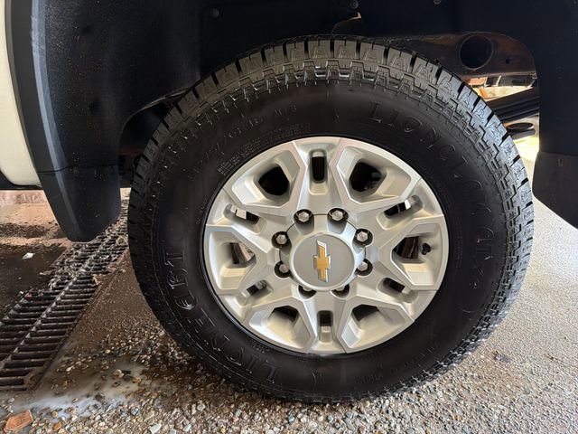 Certified 2025 Chevrolet Silverado 2500 LT AWD/4WD image 10