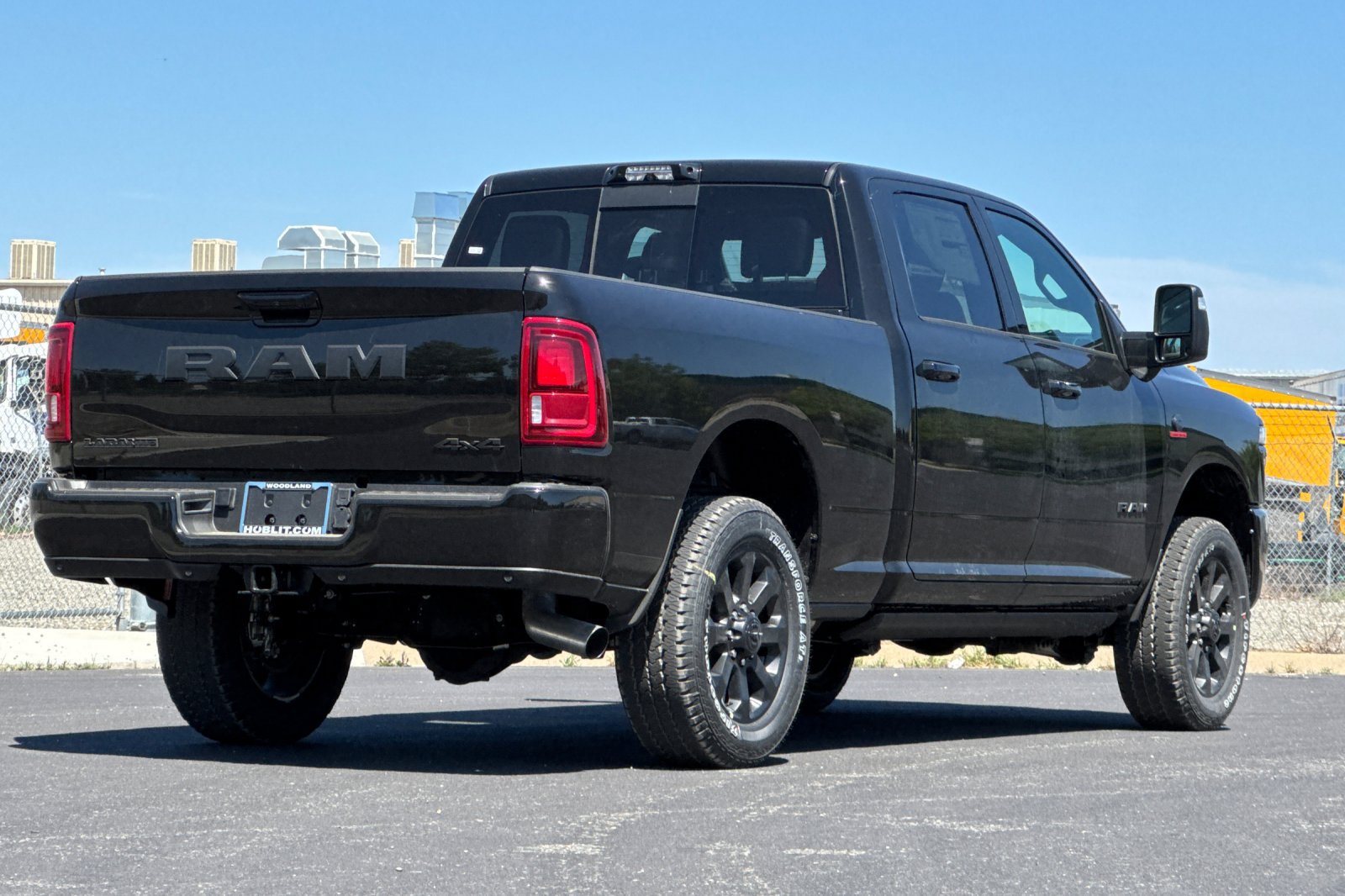 New 2026 RAM 2500 Laramie AWD/4WD image 3