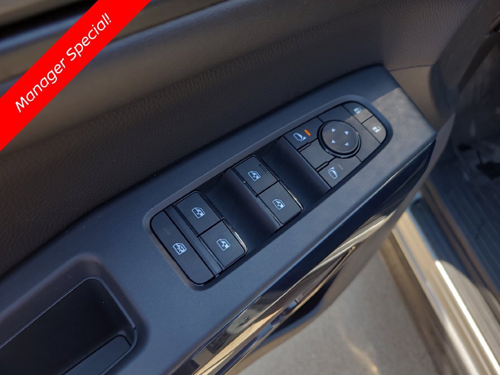 Certified 2025 Nissan Pathfinder S FWD image 18