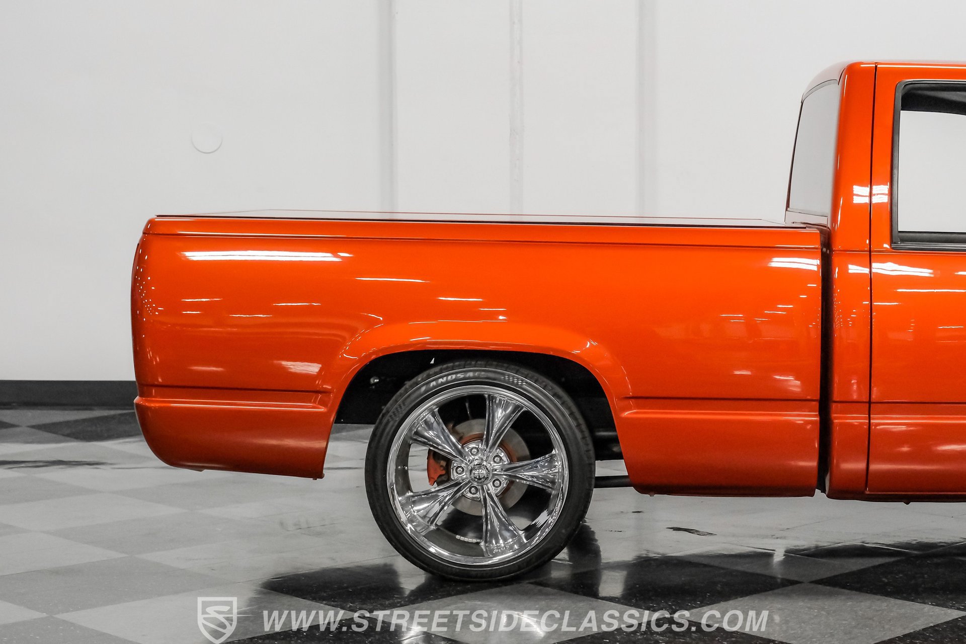 Used 1992 Chevrolet Silverado 1500 2WD Regular Cab image 29