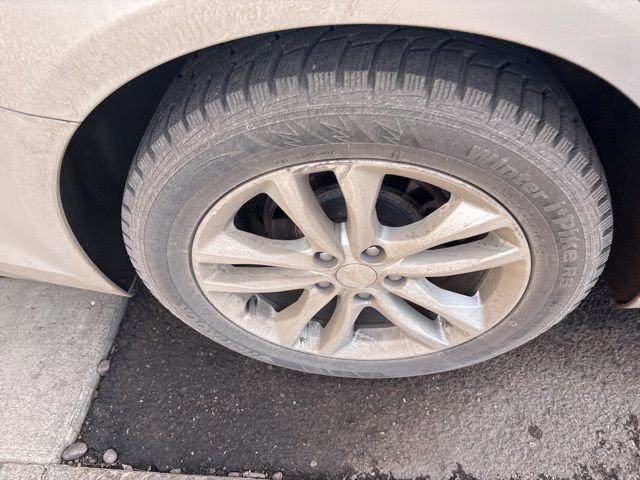 Used 2018 Chevrolet Malibu LT image 10