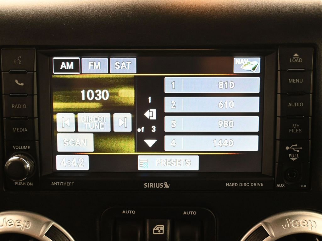 Used 2016 Jeep Wrangler Unlimited Sahara w/ Mopar Chrome Edition Group image 18